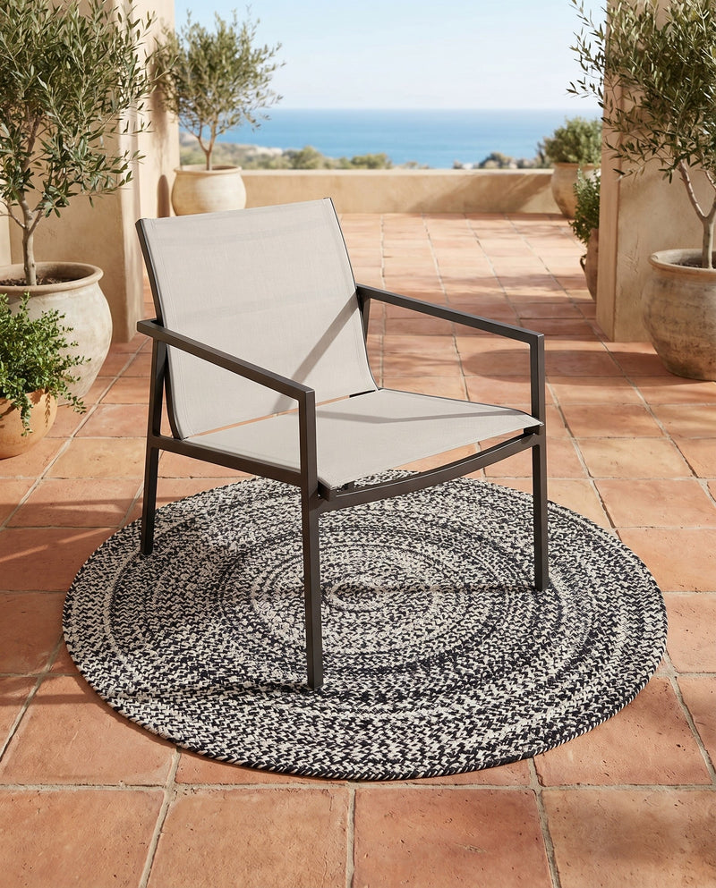 Sustainable Strands Indoor-Outdoor Oasis Collection Area Rug -  Sandbar (Black and White) Round Black and White  lifestyle 61