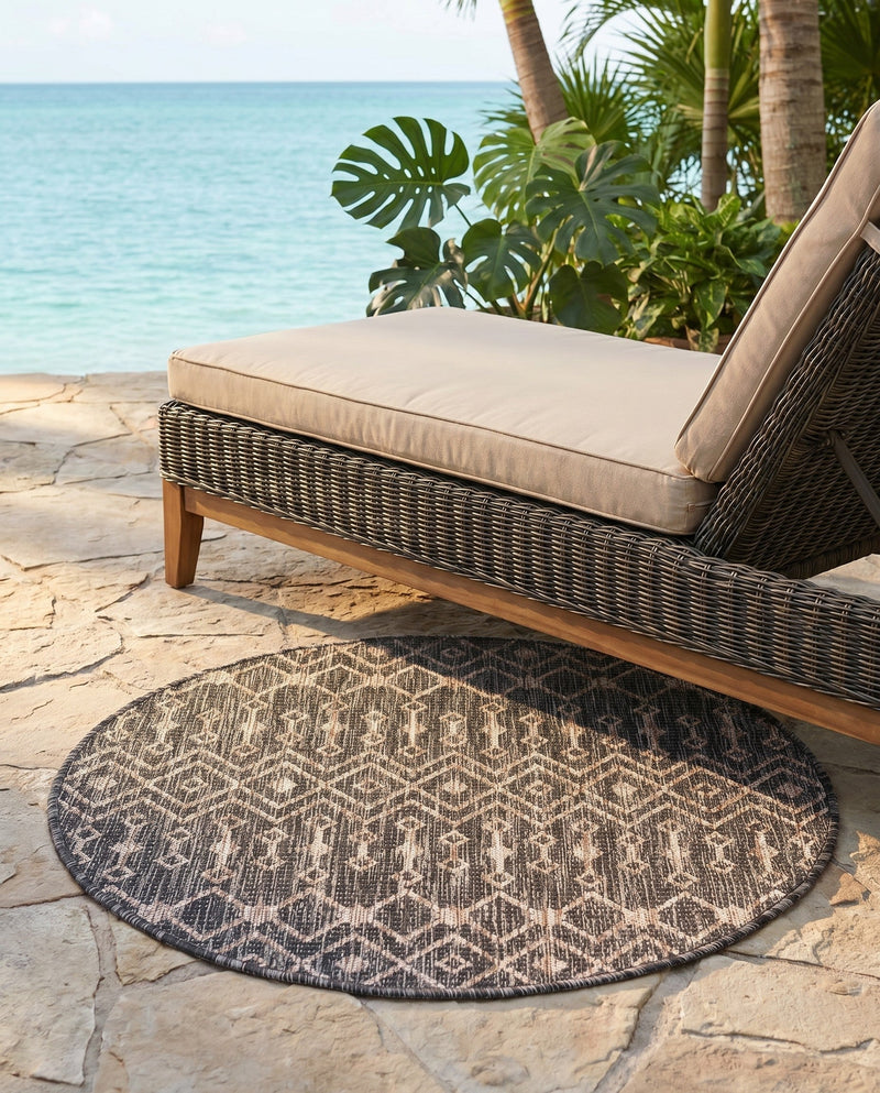 Savannah Pergola Collection Area Rug -  Pergola (Charcoal Gray) Round Charcoal Gray  lifestyle 77