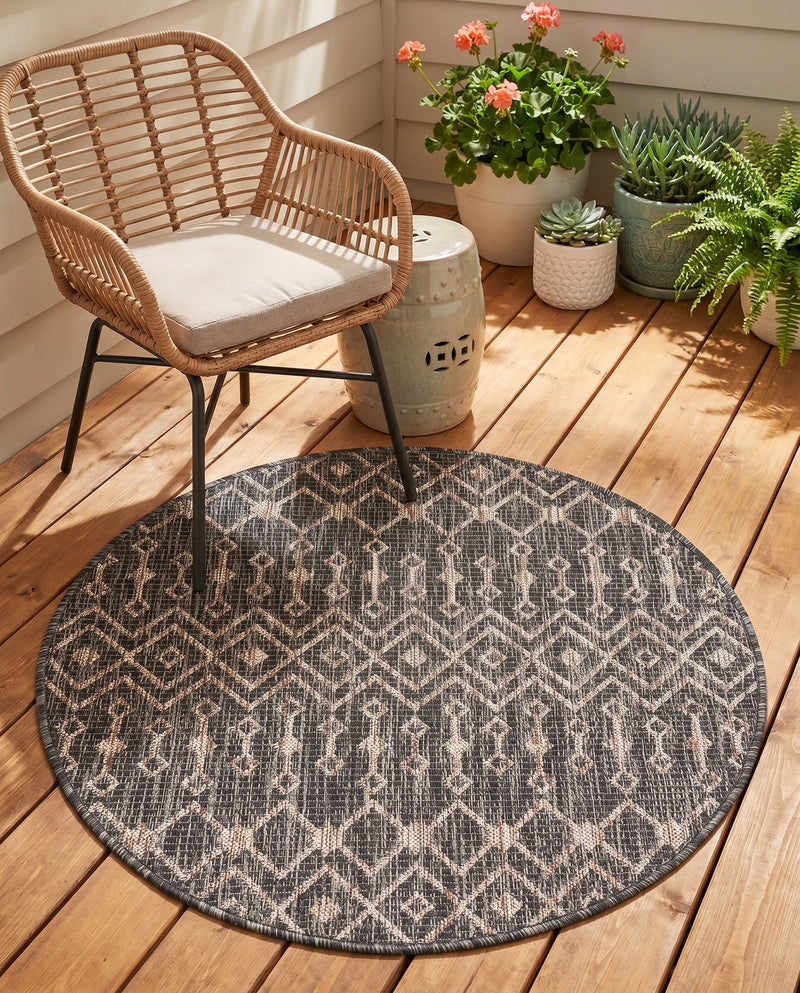 Savannah Pergola Collection Area Rug -  Pergola (Charcoal Gray) Round Charcoal Gray  lifestyle 78