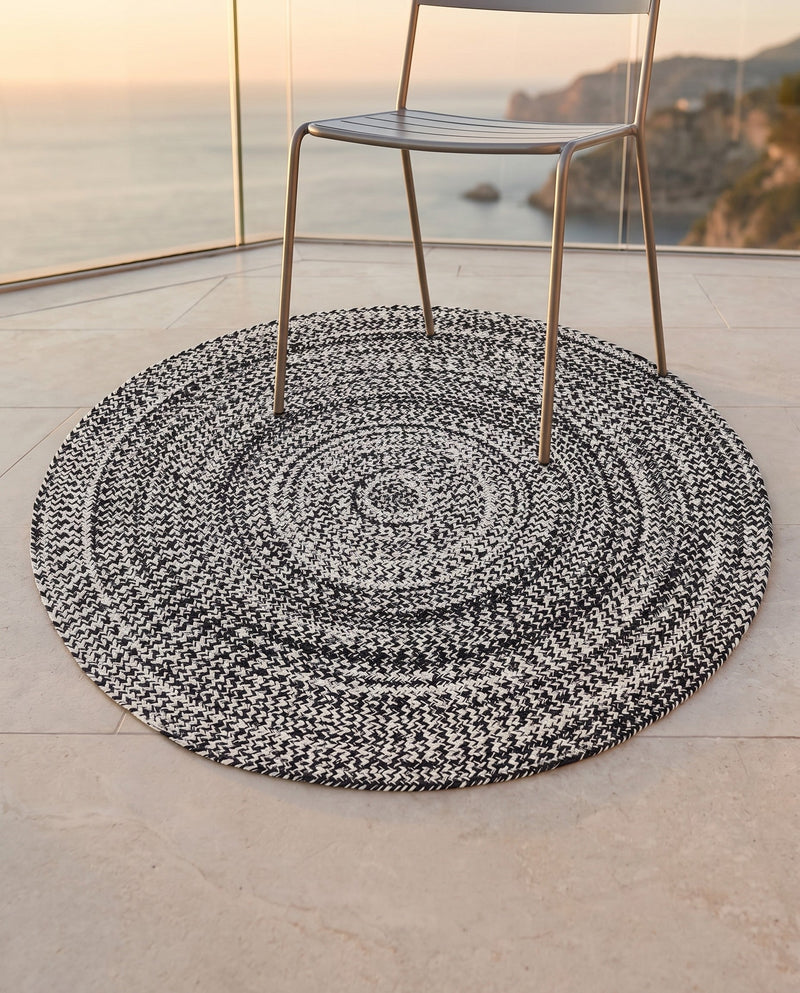 Sustainable Strands Indoor-Outdoor Oasis Collection Area Rug -  Sandbar (Black and White) Round Black and White  lifestyle 62