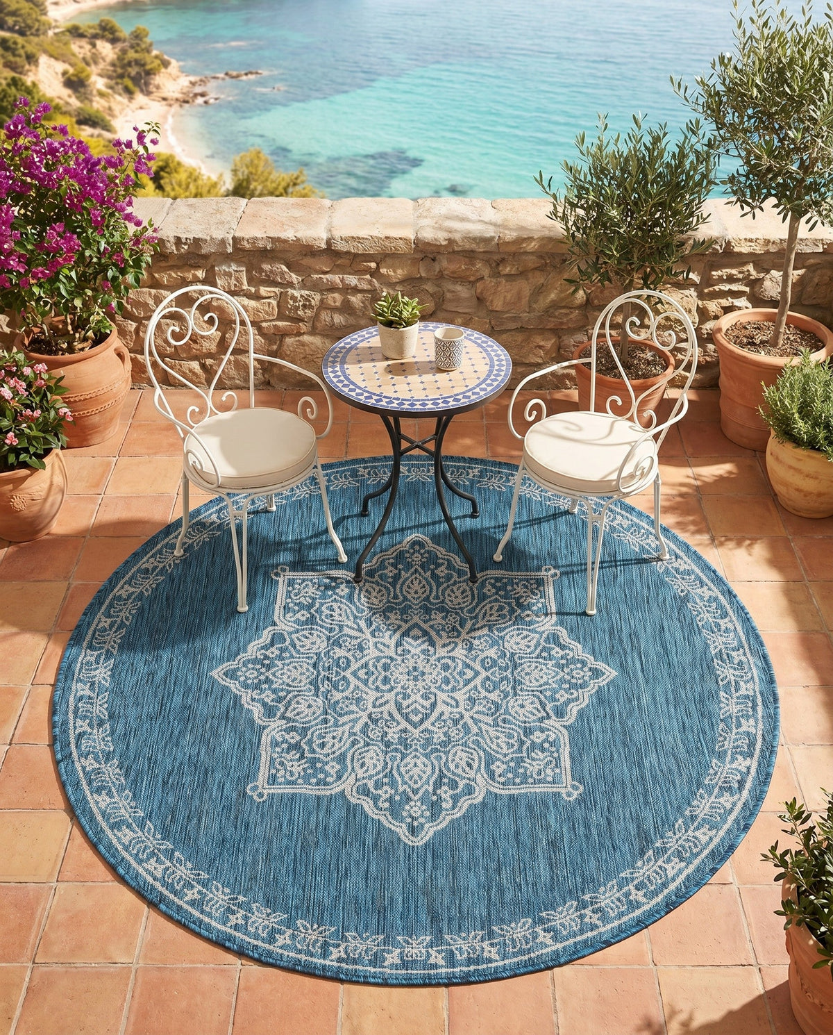Patio Heritage Collection Area Rug -  Charleston (Teal) Round Teal  lifestyle 78