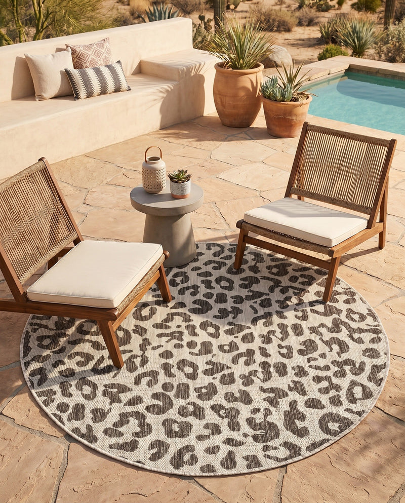 Savannah Escape Collection Area Rug -  Amazon (Light Gray) Round Light Gray  lifestyle 80