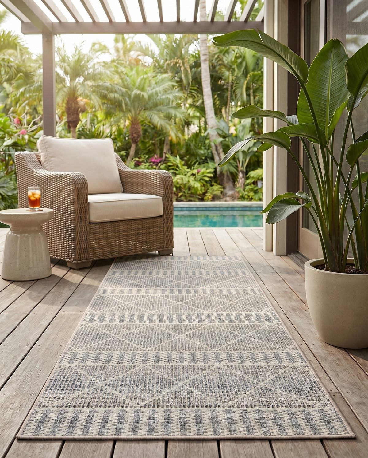 Savannah Pergola Collection Area Rug -  Glade Runner Gray  lifestyle 185