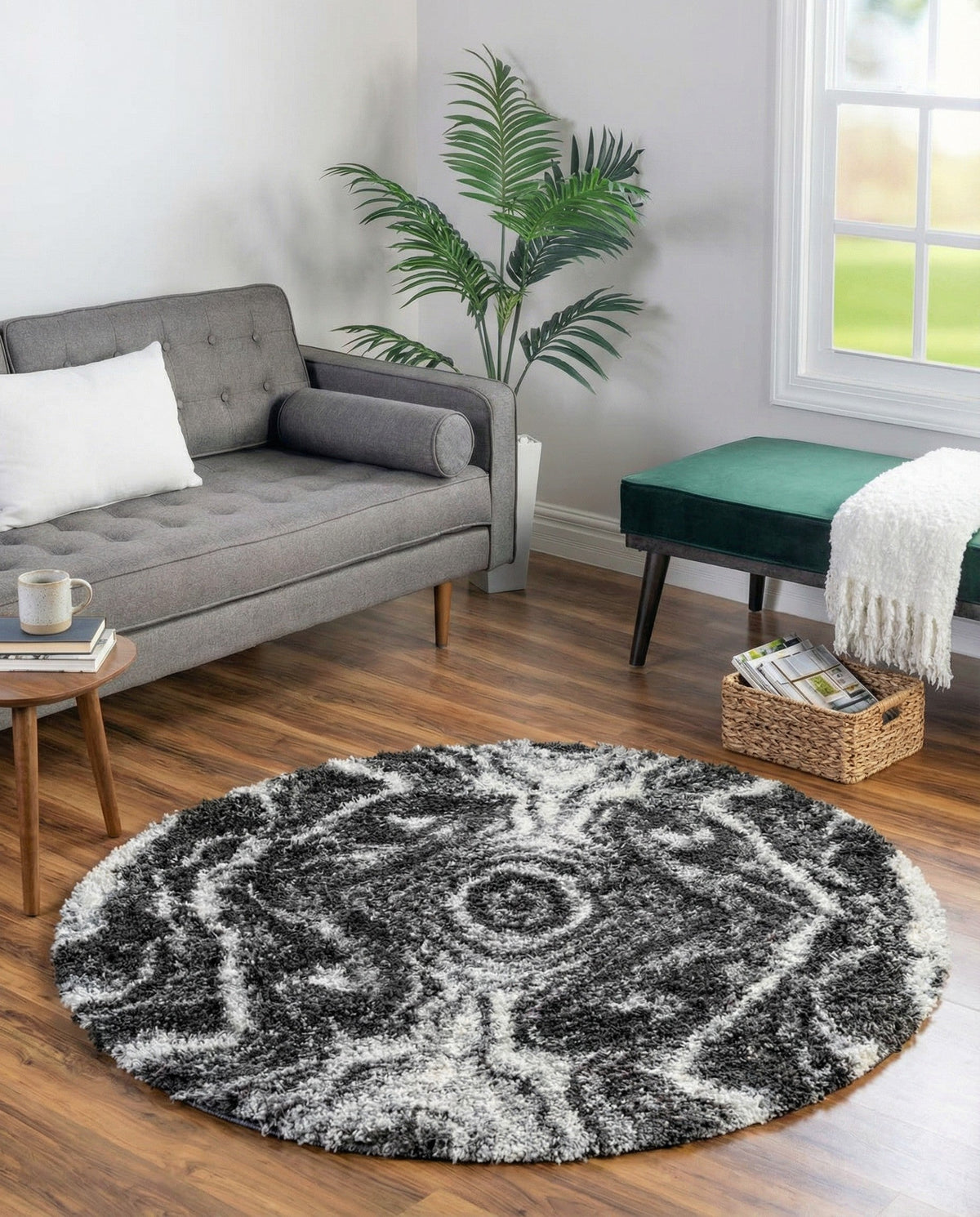 Cozy Cove Shag Collection Area Rug -  Seabreeze Round Black and White  lifestyle 63