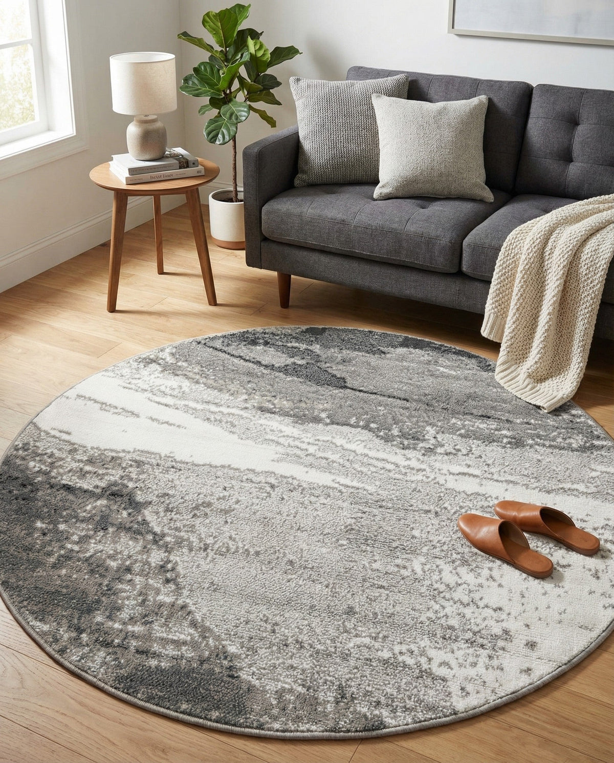 Copenhagen Edge Collection Area Rug - Nyhavn Round Black  lifestyle 176