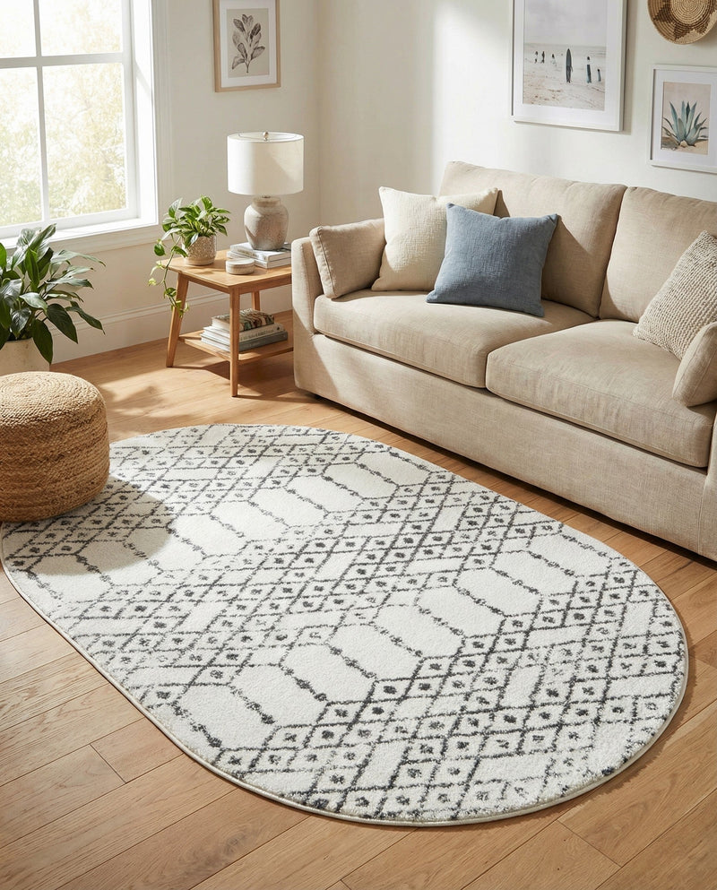 Marrakesh Lattice Collection Area Rug - Casablanca (Ivory Black) Oval Ivory Black  lifestyle 36
