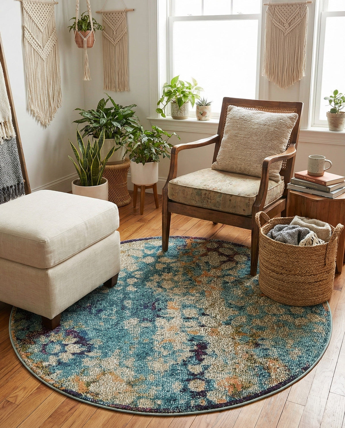 Venetian Tapestry Collection Area Rug - Murano Round Blue  lifestyle 158