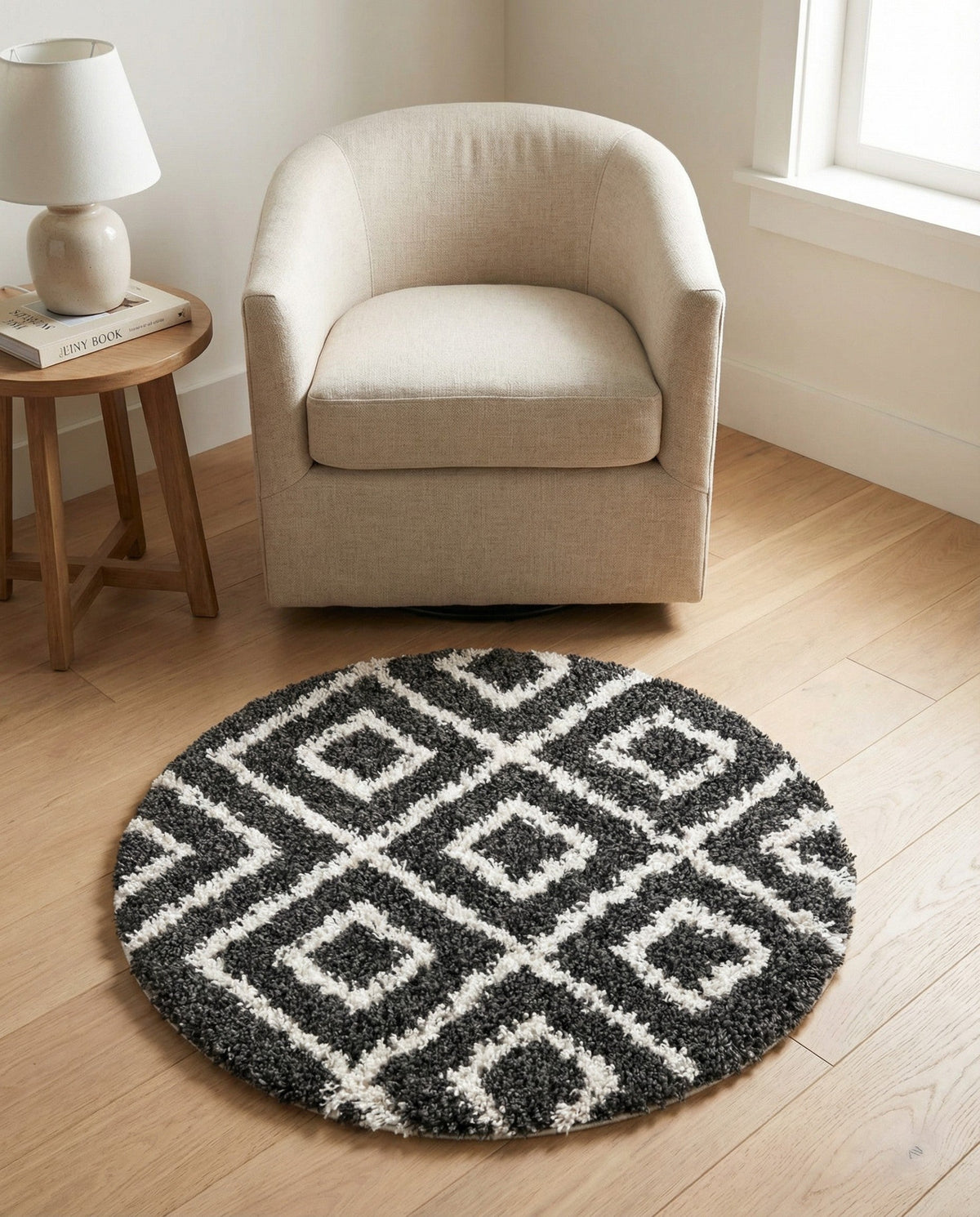 Cozy Cove Shag Collection Area Rug -  Dunes Round Black and White  lifestyle 103