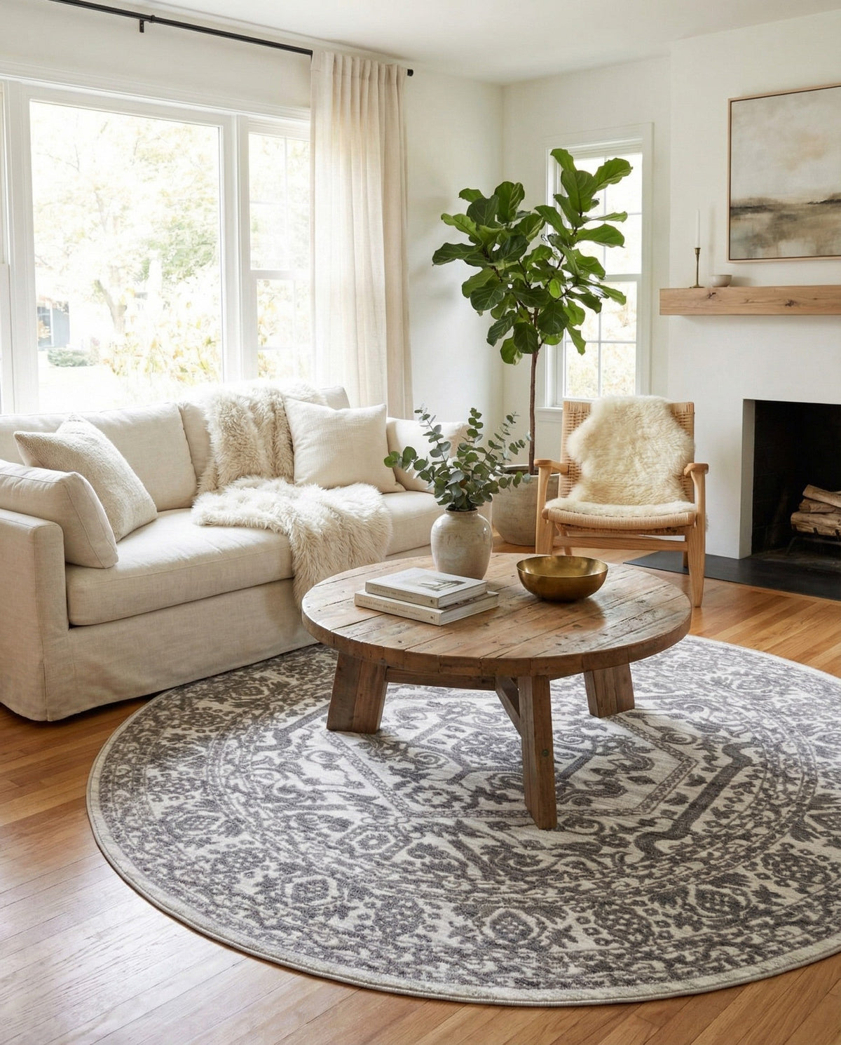 Charleston Elegance Collection Area Rug - Harborview Round White  lifestyle 207