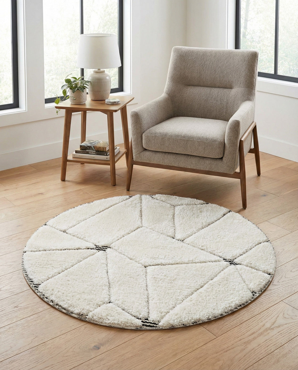 Monochrome Collection Area Rug -  Onyx Round Ivory White  lifestyle 142