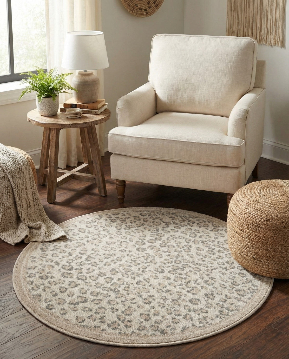 Savannah Sojourn Collection Area Rug - Serengeti Round Ivory  lifestyle 189