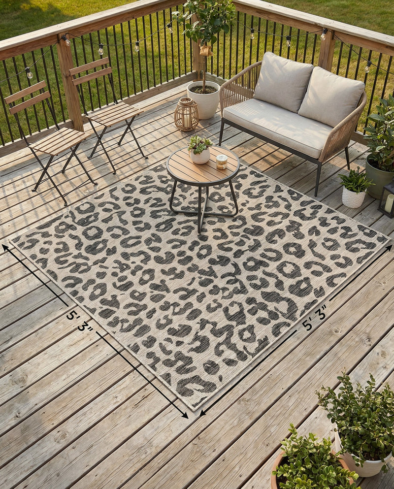 Savannah Escape Collection Area Rug -  Amazon (Light Gray) Square Light Gray  lifestyle 61