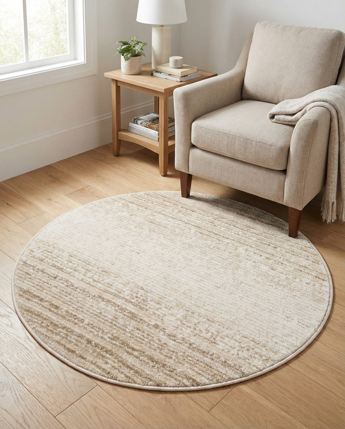Jewel Oasis Collection Area Rug - Sapphire (Ivory) Round Ivory  lifestyle 72