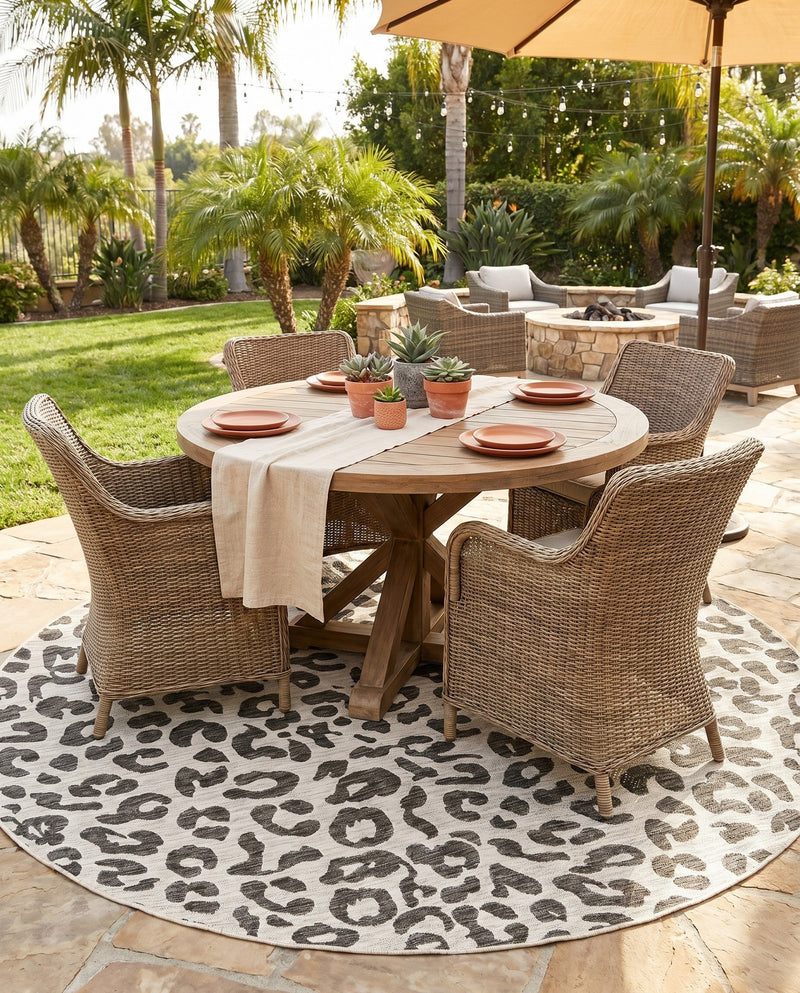 Savannah Escape Collection Area Rug -  Amazon (Light Gray) Round Light Gray  lifestyle 78