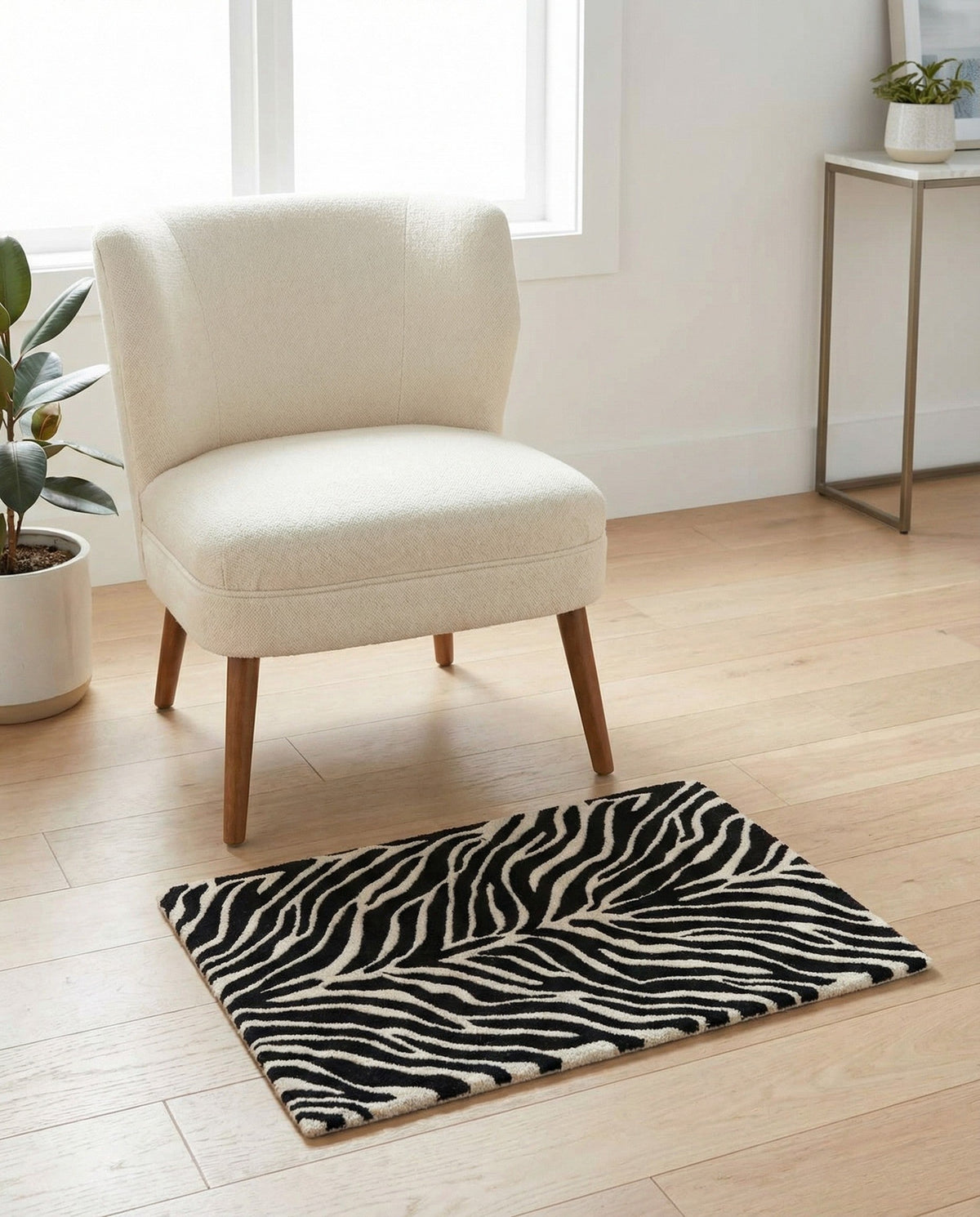 Hand Tufted Savannah Collection Area Rug -  Kalahari Rectangle Black and White  lifestyle 7