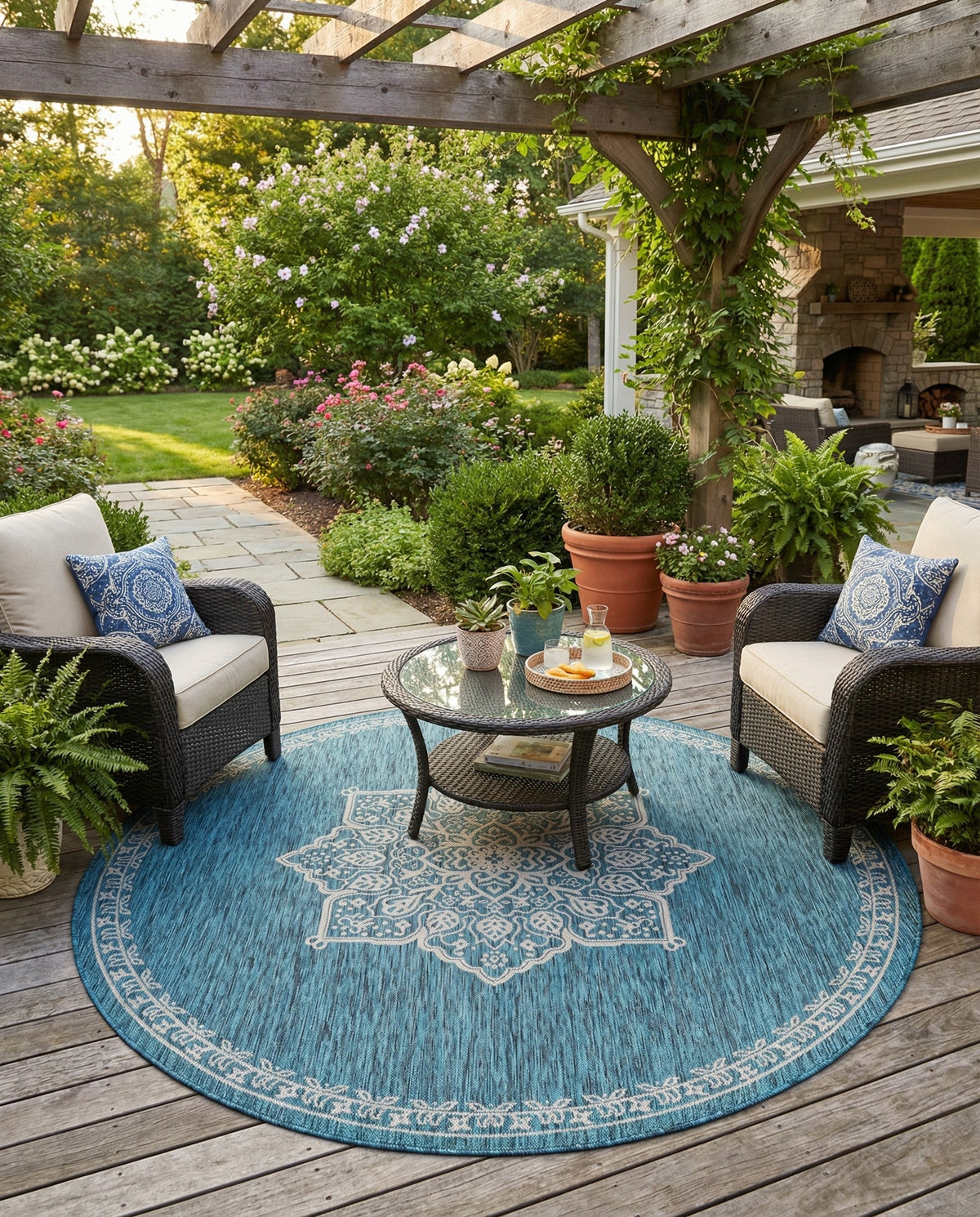 Patio Heritage Collection Area Rug -  Charleston (Teal) Round Teal  lifestyle 90