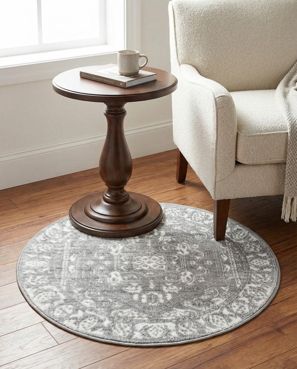 Charleston Elegance Collection Area Rug - Harborview Round Gray  lifestyle 154